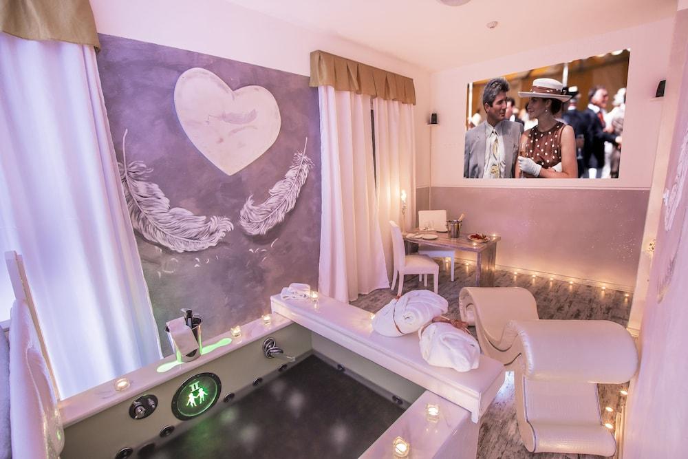 Hotel Butterfly Torre del Lago Puccini Ngoại thất bức ảnh