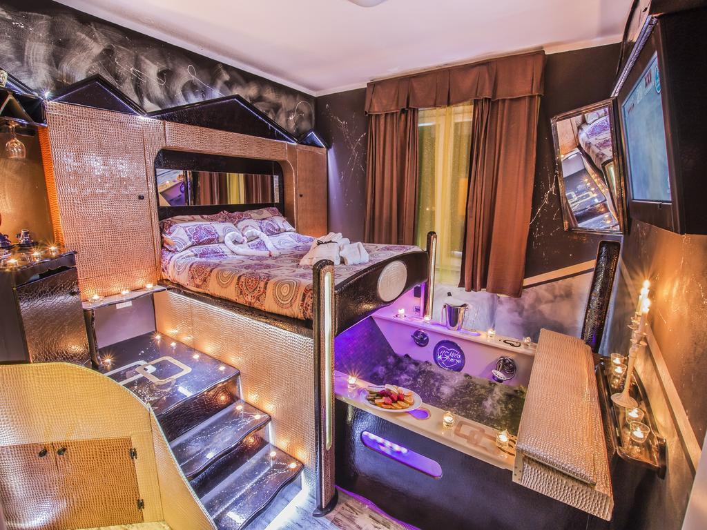 Hotel Butterfly Torre del Lago Puccini Ngoại thất bức ảnh
