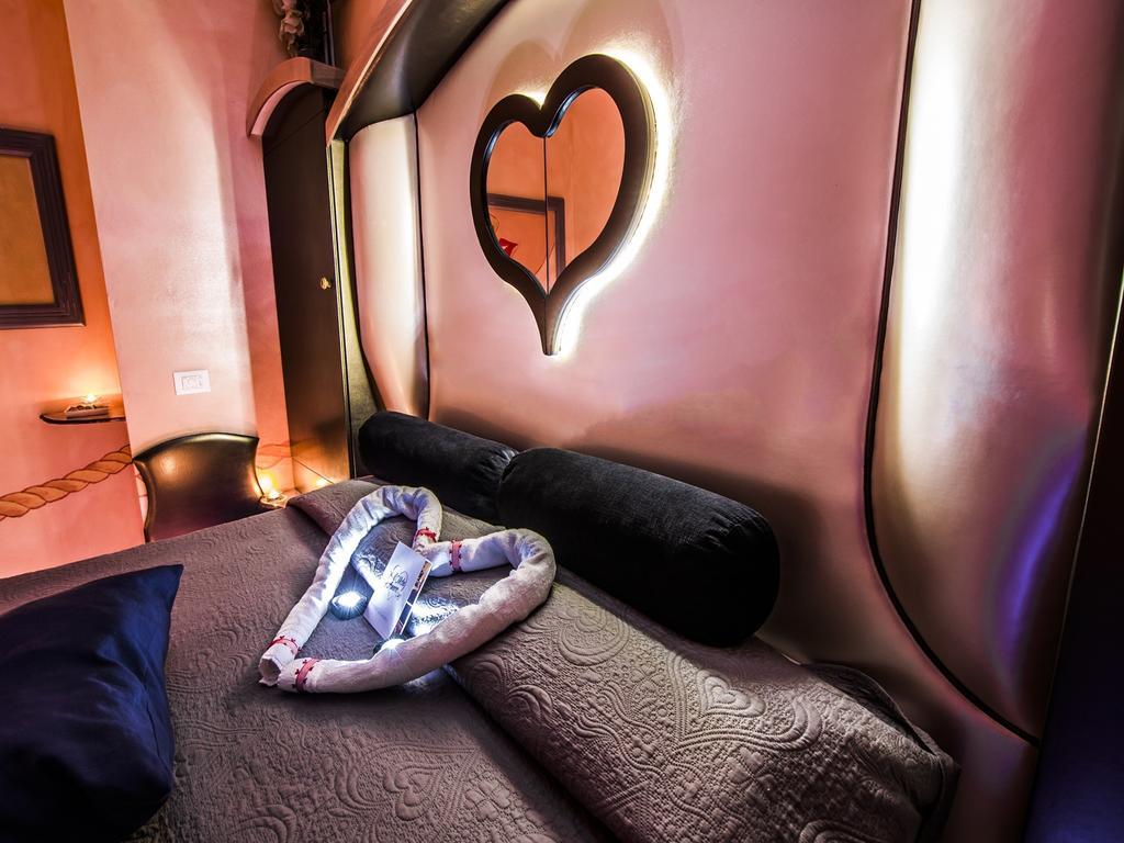 Hotel Butterfly Torre del Lago Puccini Phòng bức ảnh