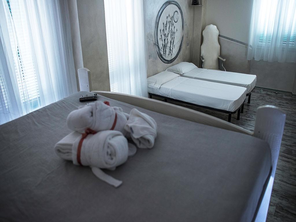 Hotel Butterfly Torre del Lago Puccini Ngoại thất bức ảnh