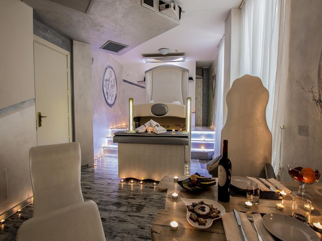 Hotel Butterfly Torre del Lago Puccini Ngoại thất bức ảnh